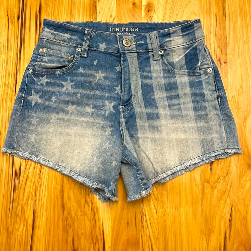 flag print shorts